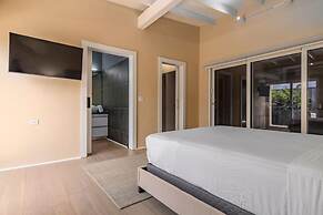 Villa Blue Topaz - Oasis With Pool Hot tub Sauna