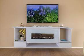 Villa Blue Topaz - Oasis With Pool Hot tub Sauna