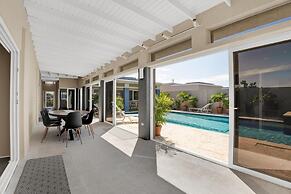 Villa Blue Topaz - Oasis With Pool Hot tub Sauna