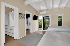 Villa Blue Topaz - Oasis With Pool Hot tub Sauna