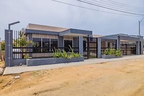 Villa Blue Topaz - Oasis With Pool Hot tub Sauna