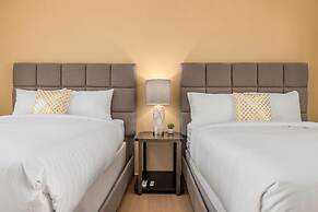 Villa Blue Topaz - Oasis With Pool Hot tub Sauna