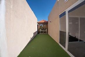 Villa Blue Topaz - Oasis With Pool Hot tub Sauna