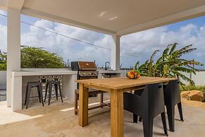 NEW Modern 2BR 2BA w Privatepool in Quiet Area