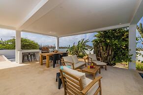 NEW Modern 2BR 2BA w Privatepool in Quiet Area