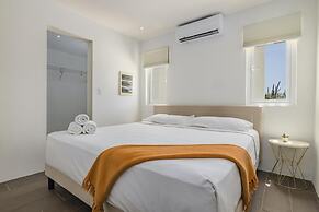 NEW Modern 2BR 2BA w Privatepool in Quiet Area