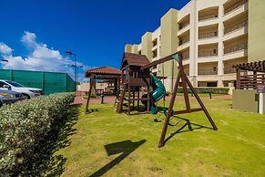 Beautiful 1BR Condo w Large Balcony in Palm Beach