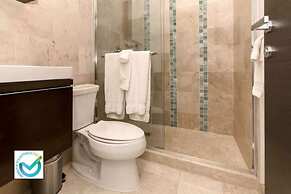 One Bedroom Ground Floor With a Pool View