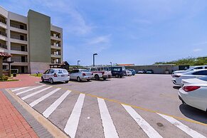 One Bedroom Ground Floor With a Pool View
