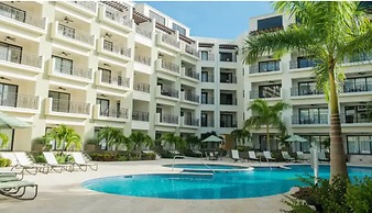 One Bedroom Ground Floor With a Pool View