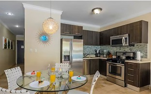 One Bedroom Ground Floor With a Pool View