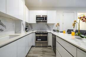 Palm Beach Aruba 3BR 2BA Close to Beach