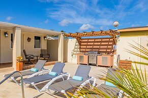 3BR Privatepool - Outdoor Dining - Great Location