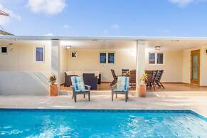 3BR Privatepool - Outdoor Dining - Great Location