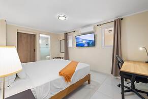 3BR Privatepool - Outdoor Dining - Great Location