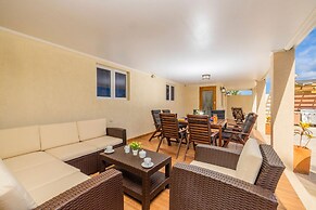 3BR Privatepool - Outdoor Dining - Great Location