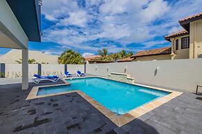 NEW 6 Bedroom Villa 2min Eagle Beach Palm Beach