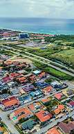 NEW 6 Bedroom Villa 2min Eagle Beach Palm Beach