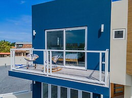 NEW 6 Bedroom Villa 2min Eagle Beach Palm Beach