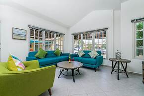 Tranquil 2BR 2BA in Gated Community Great Location