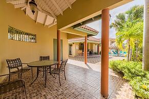 Tranquil 2BR 2BA in Gated Community Great Location