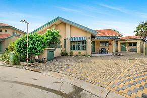 Tranquil 2BR 2BA in Gated Community Great Location