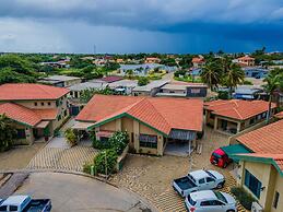 Tranquil 2BR 2BA in Gated Community Great Location