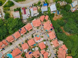 Tranquil 2BR 2BA in Gated Community Great Location