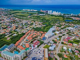 Tranquil 2BR 2BA in Gated Community Great Location