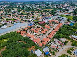 Tranquil 2BR 2BA in Gated Community Great Location