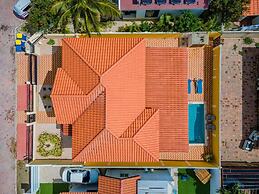 Cute Cozy 3BR Great Location