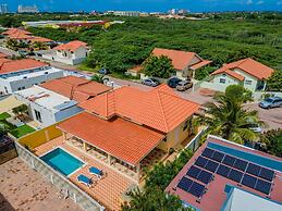 Cute Cozy 3BR Great Location