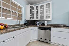 Cute Cozy 3BR Great Location