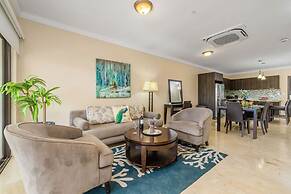 Amazing 2BR 2BA Condo Great Location w Pool GYM