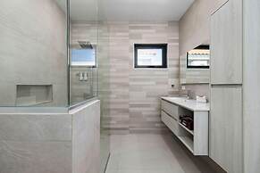 Brand New Modern Villa w 3BR 2 5BA Privatepool