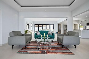 Brand New Modern Villa w 3BR 2 5BA Privatepool