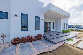 Brand New Modern Villa w 3BR 2 5BA Privatepool
