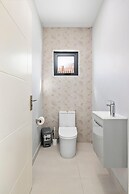 Brand New Modern Villa w 3BR 2 5BA Privatepool