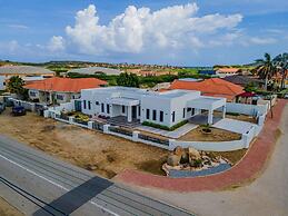 Brand New Modern Villa w 3BR 2 5BA Privatepool