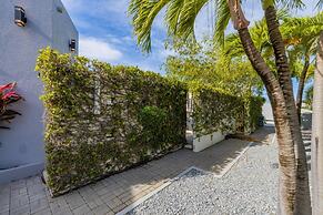 Unique Modern 4BR w Large Private Pool Mini Golf