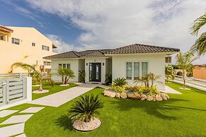 Brand NEW 3BR 2BA Villa With Amazing Amenities