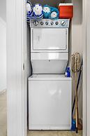 Beautiful One Bedroom Ground Level Palmaruba