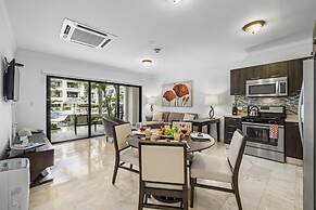 Beautiful One Bedroom Ground Level Palmaruba