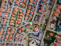 4BR Villa Gold Coast w Pool