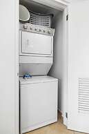 4BR Villa Gold Coast w Pool