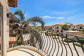 4BR Villa Gold Coast w Pool