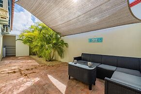 Great Cozy Comfortable Central 2BR 2BA w Pool