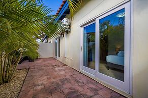 Great Cozy Comfortable Central 2BR 2BA w Pool