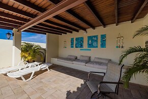 Great Cozy Comfortable Central 2BR 2BA w Pool