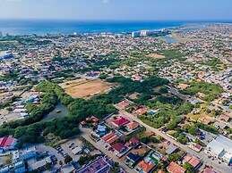 Great Cozy Comfortable Central 2BR 2BA w Pool